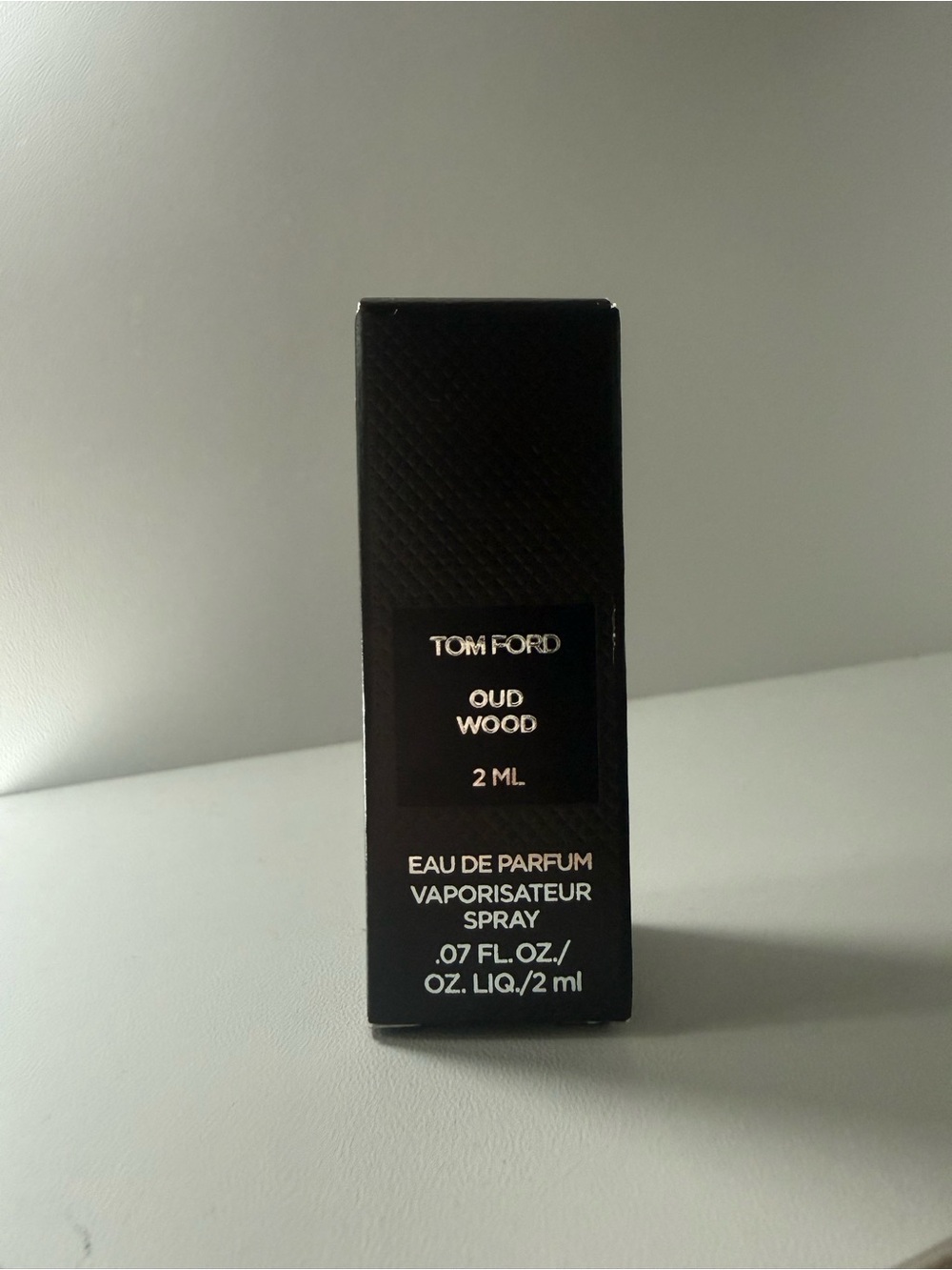 Tom Ford Oud Wood 2ml Sample - Black